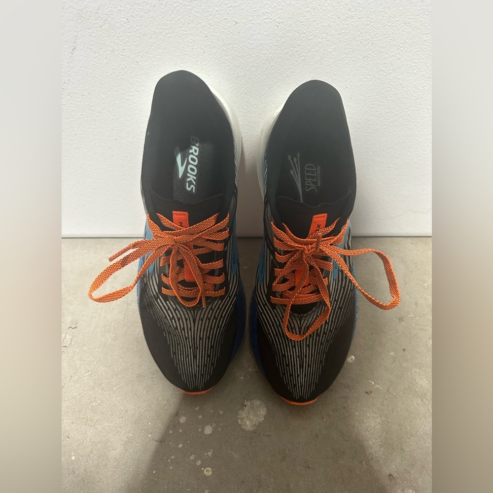 Brooks Hyperion Max